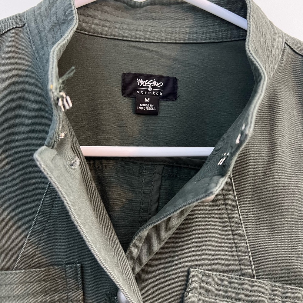 jacket - Picture 2 of 3